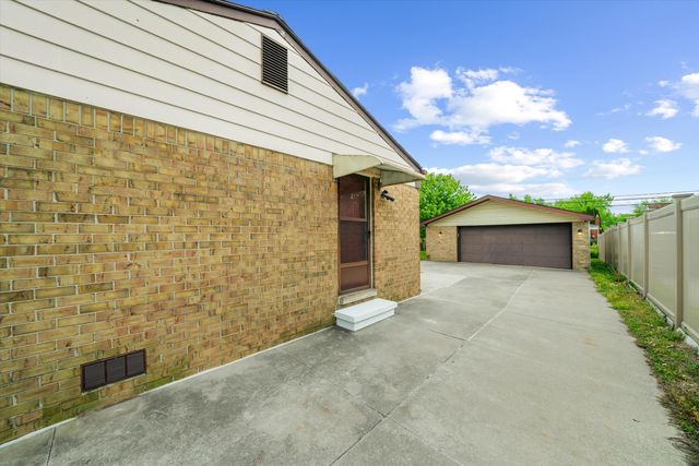 15420 Burr Street, Taylor, MI 48180
