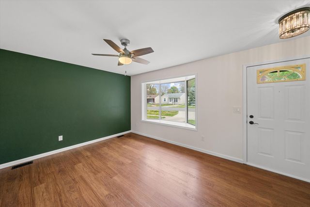 15420 Burr Street, Taylor, MI 48180