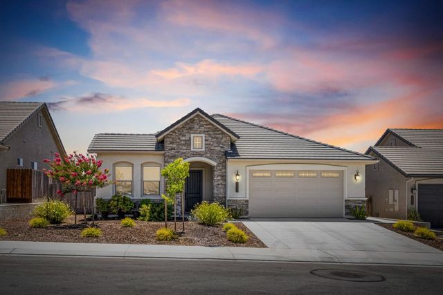 2011 Sage Drive, Hollister, CA 95023