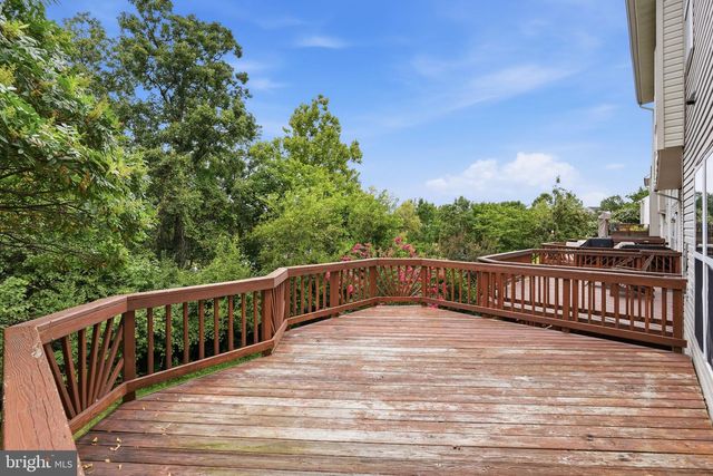 13222 GOOSE POND LN, Fairfax, VA 22033