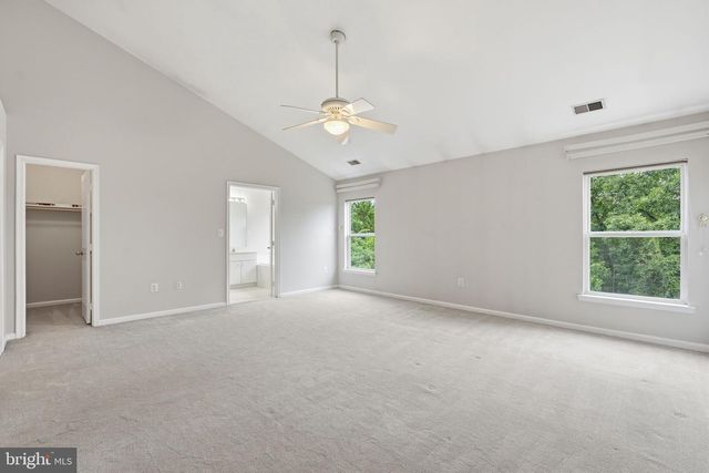 13222 GOOSE POND LN, Fairfax, VA 22033
