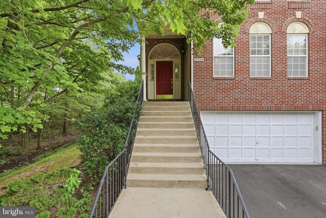13222 GOOSE POND LN, Fairfax, VA 22033