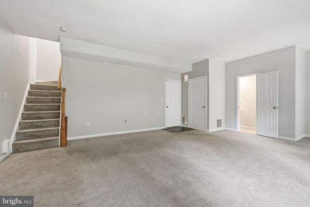 13222 GOOSE POND LN, Fairfax, VA 22033