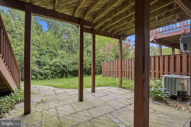 13222 GOOSE POND LN, Fairfax, VA 22033