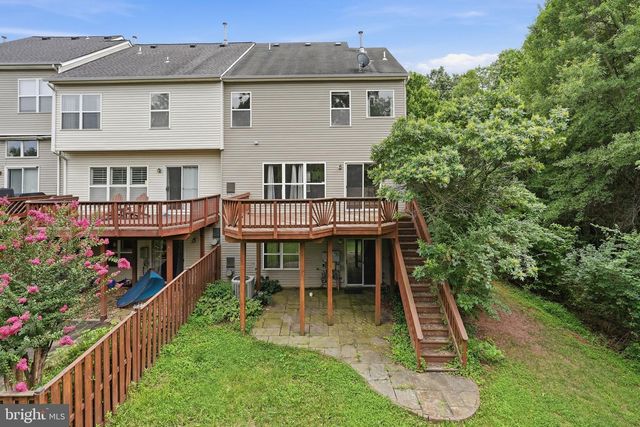 13222 GOOSE POND LN, Fairfax, VA 22033