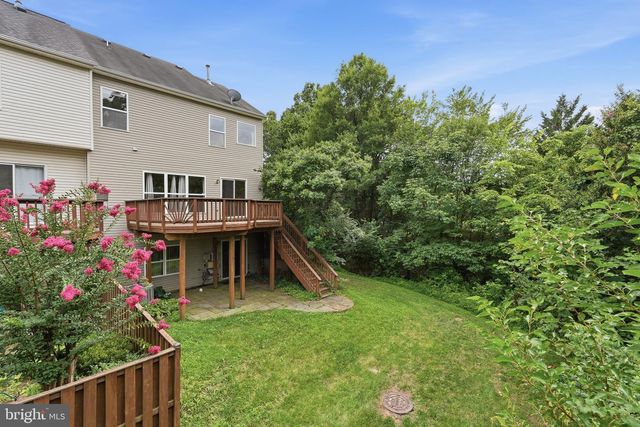 13222 GOOSE POND LN, Fairfax, VA 22033