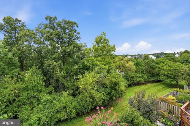 13222 GOOSE POND LN, Fairfax, VA 22033