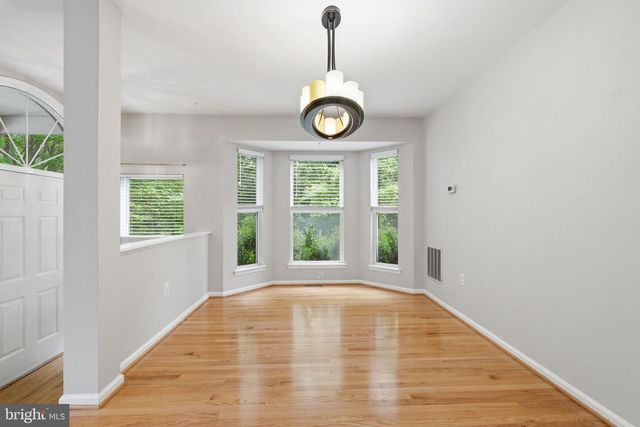 13222 GOOSE POND LN, Fairfax, VA 22033