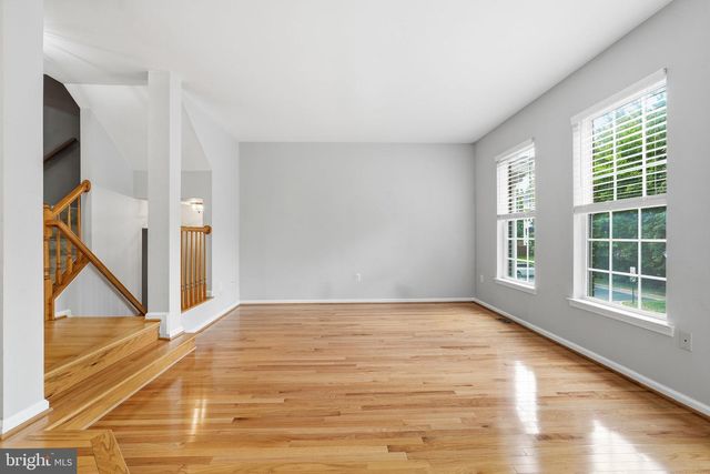 13222 GOOSE POND LN, Fairfax, VA 22033