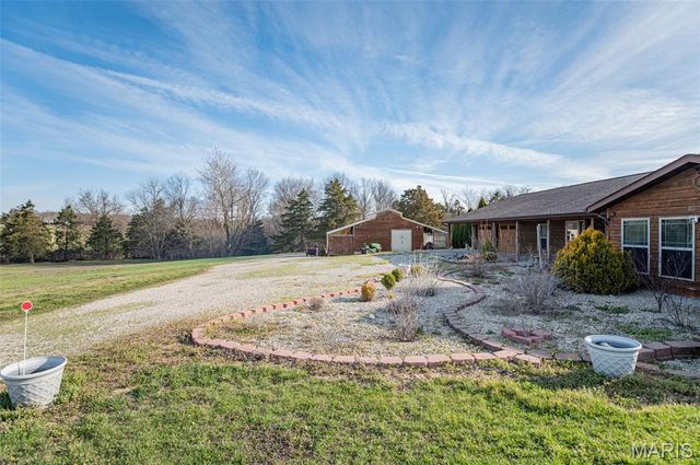 24701 County Road 434, St James, MO 65559