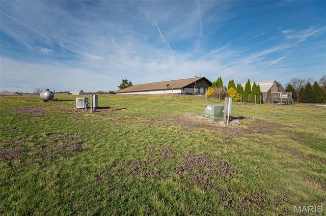 24701 County Road 434, St James, MO 65559