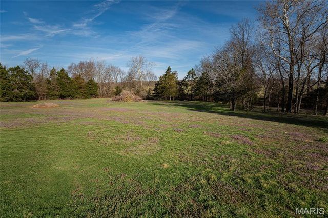 24701 County Road 434, St James, MO 65559