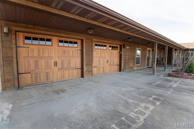 24701 County Road 434, St James, MO 65559