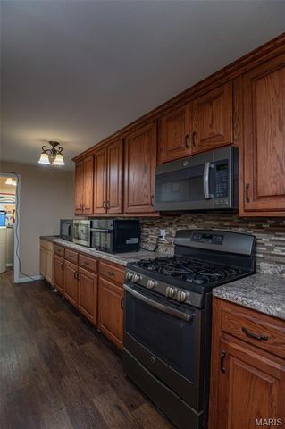 24701 County Road 434, St James, MO 65559