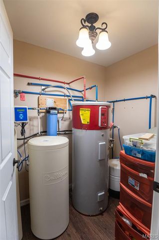 24701 County Road 434, St James, MO 65559