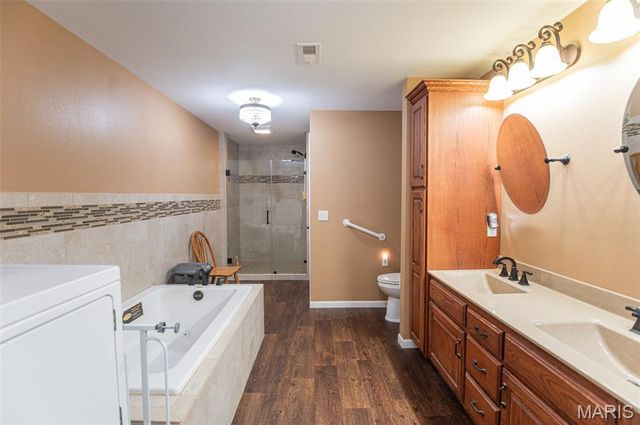 24701 County Road 434, St James, MO 65559