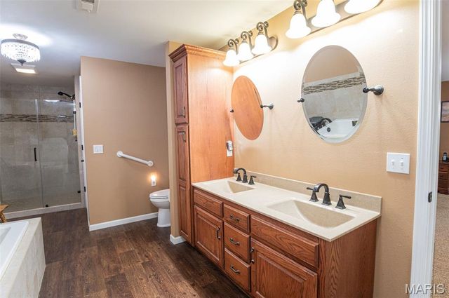 24701 County Road 434, St James, MO 65559