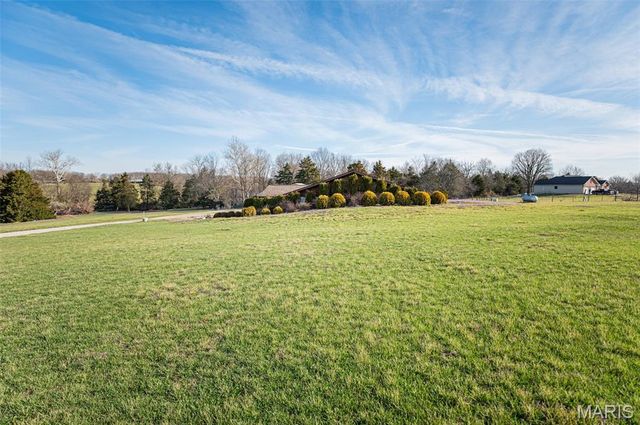 24701 County Road 434, St James, MO 65559