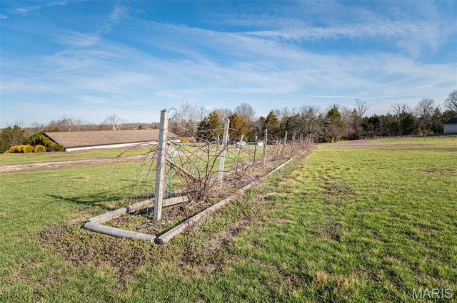 24701 County Road 434, St James, MO 65559