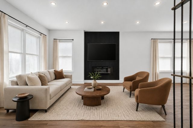 8717 S Bishop Street, Chicago, IL 60620