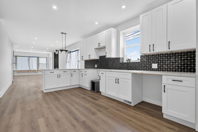 8717 S Bishop Street, Chicago, IL 60620