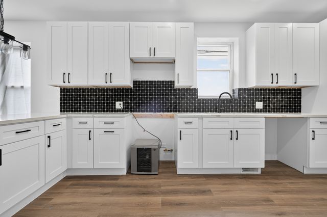 8717 S Bishop Street, Chicago, IL 60620