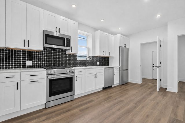 8717 S Bishop Street, Chicago, IL 60620
