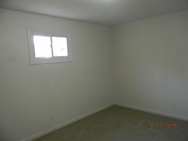 215 S Sunset Ave, Haysville, KS 67060