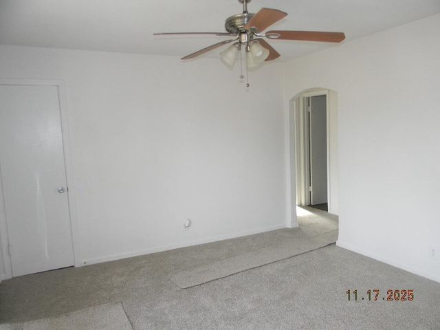 215 S Sunset Ave, Haysville, KS 67060