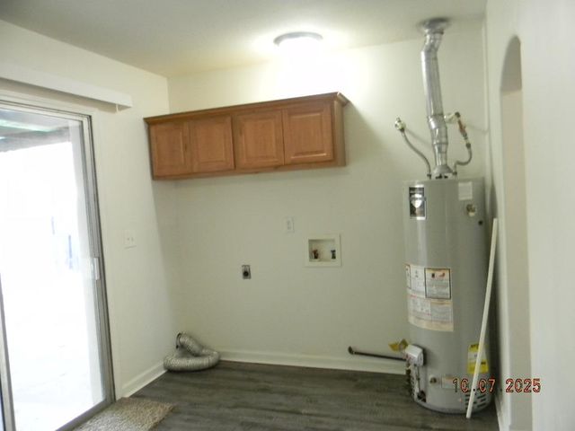 215 S Sunset Ave, Haysville, KS 67060