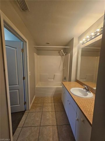 1156 NW 5th PL, Cape Coral, FL 33993