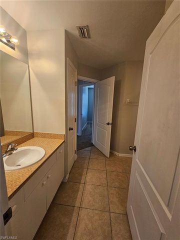 1156 NW 5th PL, Cape Coral, FL 33993