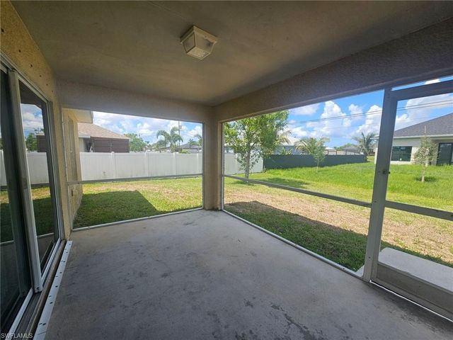 1156 NW 5th PL, Cape Coral, FL 33993