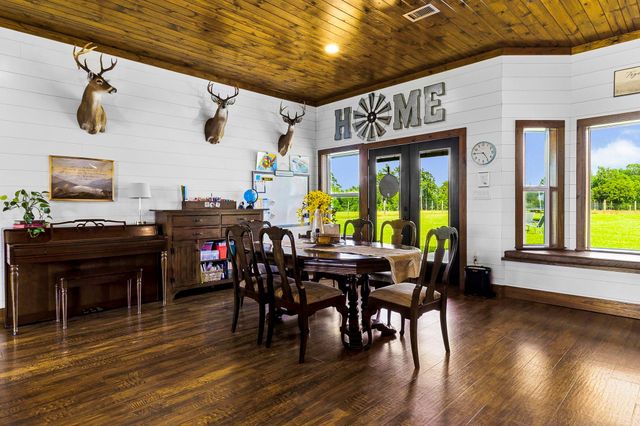 2682 Darden Road, Livingston, TX 77351