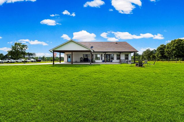 2682 Darden Road, Livingston, TX 77351