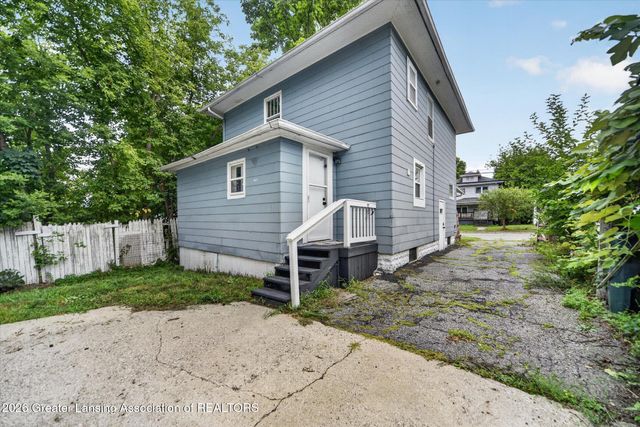 827 Cleveland Street, Lansing, MI 48906