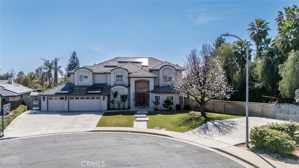 Image 31 of property listing at 6301 Canyon View Court, Bakersfield, CA 93306