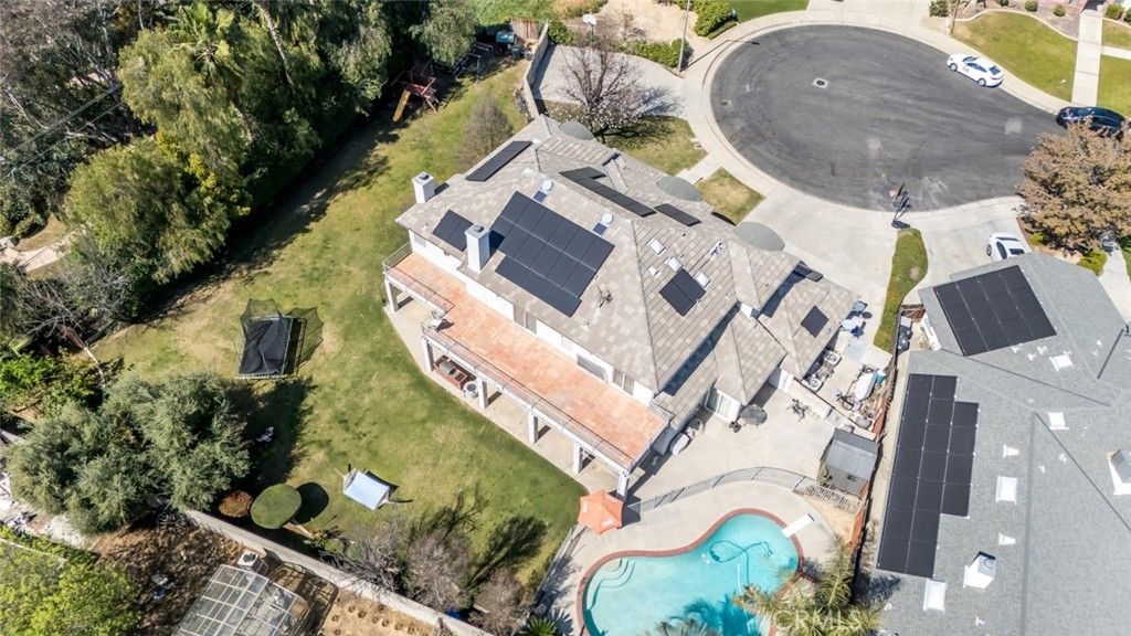 Image 38 of property listing at 6301 Canyon View Court, Bakersfield, CA 93306