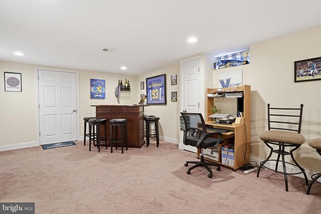 8605 ALICIA ST, Philadelphia, PA 19115