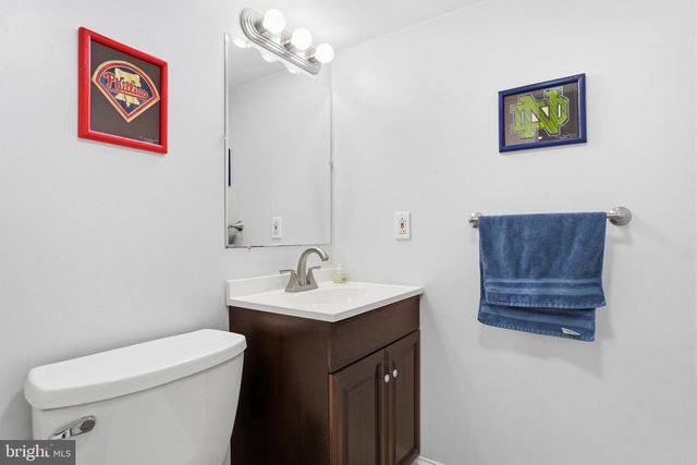 8605 ALICIA ST, Philadelphia, PA 19115