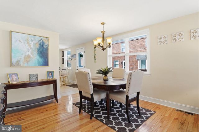 8605 ALICIA ST, Philadelphia, PA 19115