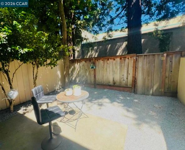 2129 Ascot Dr 15, Moraga, CA 94556