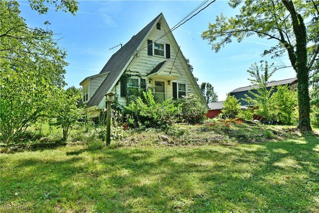 4366 Greenville Road, Cortland, OH 44417