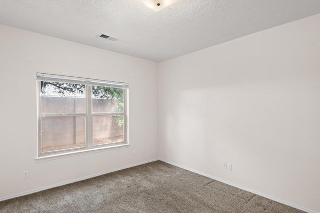 4731 Spanish Sun Avenue NE, Albuquerque, NM 87110