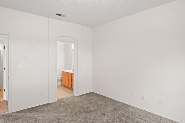 4731 Spanish Sun Avenue NE, Albuquerque, NM 87110