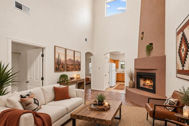 4731 Spanish Sun Avenue NE, Albuquerque, NM 87110