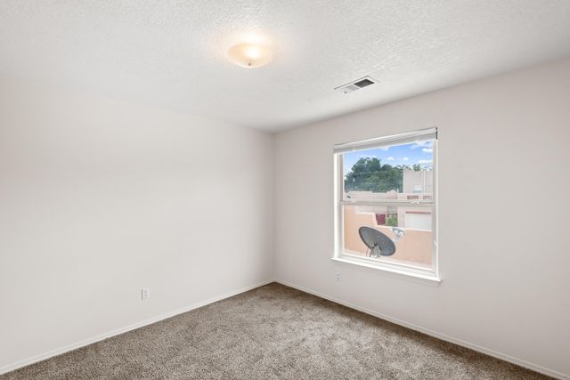 4731 Spanish Sun Avenue NE, Albuquerque, NM 87110