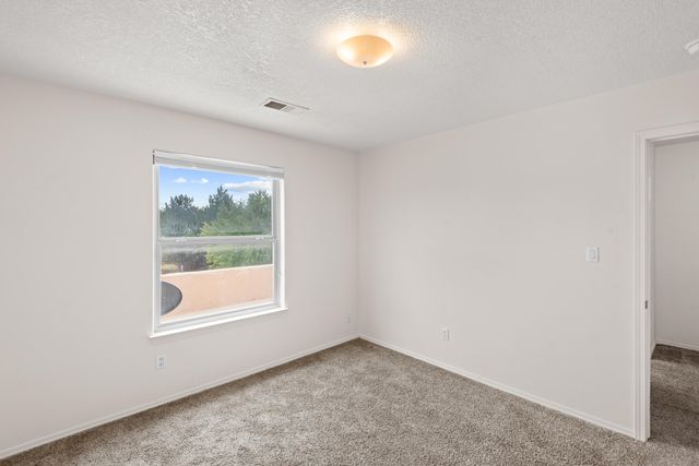 4731 Spanish Sun Avenue NE, Albuquerque, NM 87110