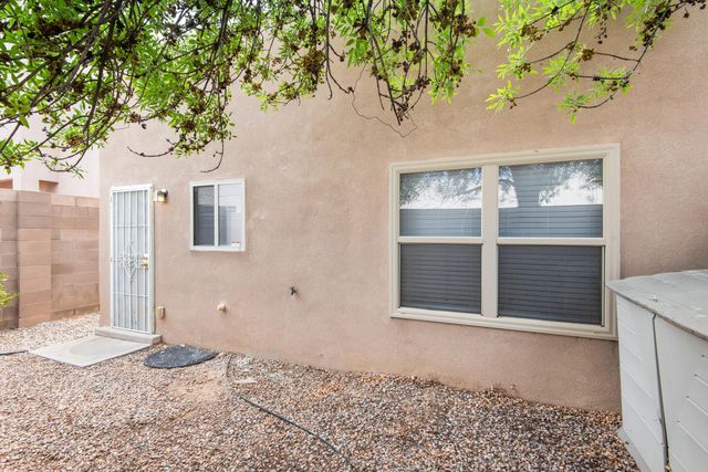 4731 Spanish Sun Avenue NE, Albuquerque, NM 87110