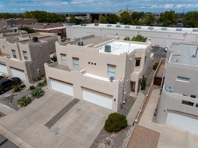 4731 Spanish Sun Avenue NE, Albuquerque, NM 87110